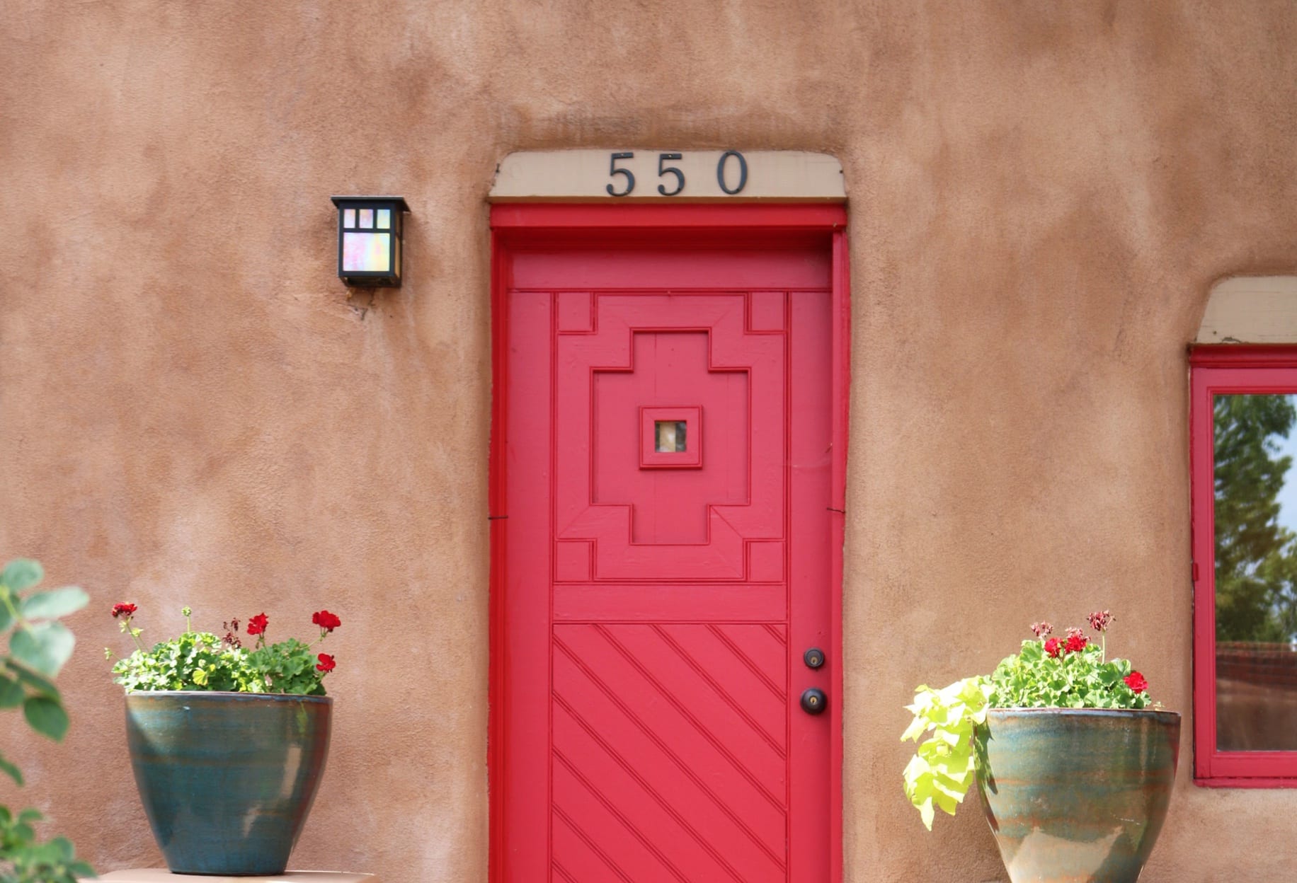 Santa Fe Front Doors: Achieving the perfect look for an eye-catching entryway